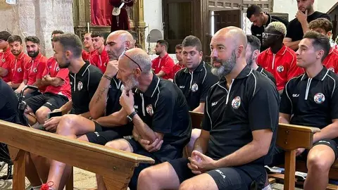 Ofrenda Floral de los jugadores del Zamora CF a la concha_3