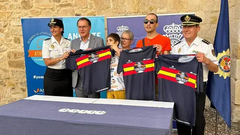 Acto de presentación de la Carrera Solidaria Ruta 091 organizada por la Comisaría Nacional de Policía de Zamora