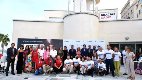 Encuentro nacional en Cádiz entre miembros de Cruz Roja y Carrefour con vistas a la campaña 'Vuelta al cole solidaria'
