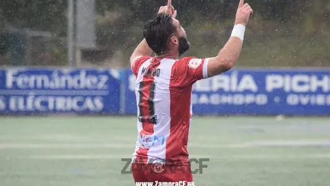 Celebración de Mancebo tras el gol. Imagen: Zamora CF