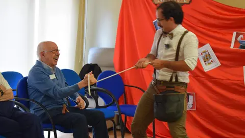 Jornadas de magia vía @AlzheimerZamora