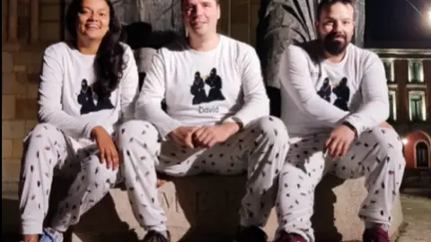 Pijamas de la Semana Santa de Zamora. Santiago Textil
