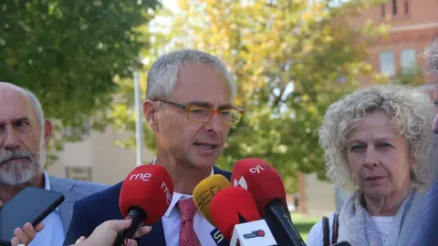 El rector de la Universidad de Salamanca, Ricardo Rivero, durante la Jornada de Bienvenida a los alumnos del Campus Viriato dentro del curso 2023/2024