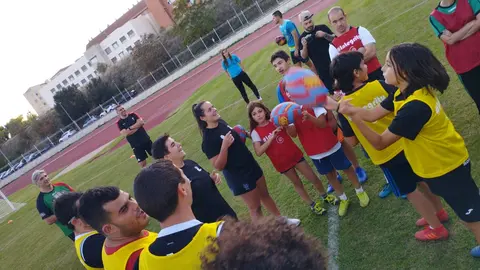 Entrenamiento promovido por la ONG Rugby Libre de Patricia García. Fotografía: CEDIDA
