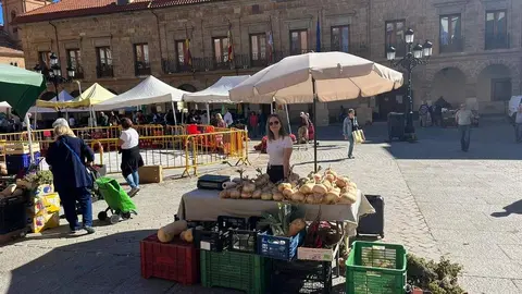 merado jueves benavente