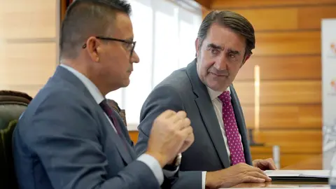 Reunión con el consejero de Medio Rural de Galicia