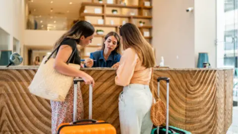 Recepción de un hotel. Fotografía de archvo