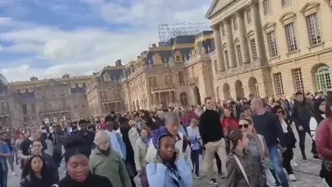 Evacuación del palacio de Versalles