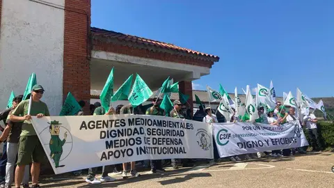 Protesta de Agentes Medioambientales en Villardeciervos