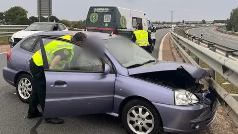 Accidente en el puente de Los Tres Árboles N-630 sentido entrada a Zamora. Fotografía: GC