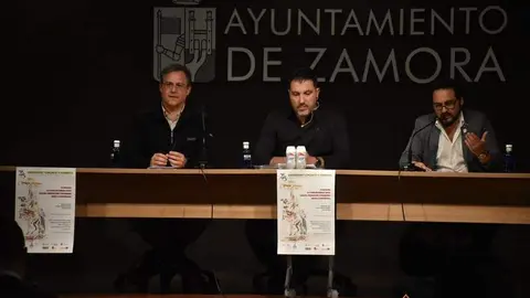 Conferencia sobre la carga en Semana Santa de la mano del fisioterapeuta David