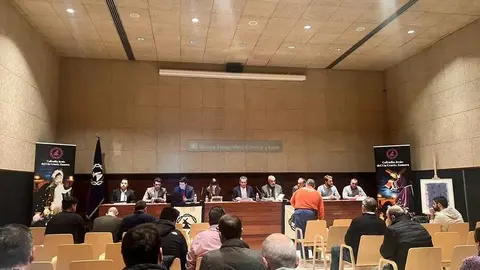 Antonio Pedrero con su junta directiva en la Asamblea Ordinaria de la Cofradía del Vía Crucis