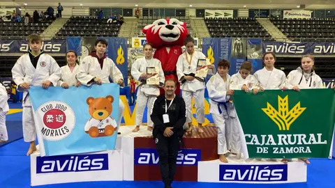 Deportistas del equipo JUDO-CAJA RURAL en la Súper Copa de España en Asturias