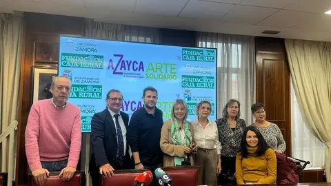 Presentación de la exposición Arte solidario