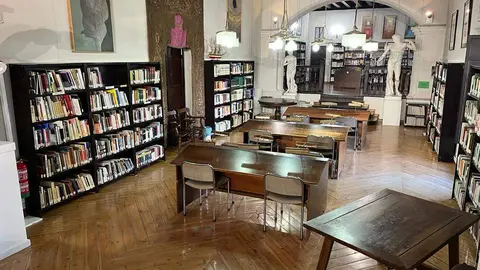 Biblioteca de Toro