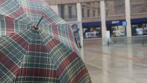 Día de lluvia en pleno centro de Zamora