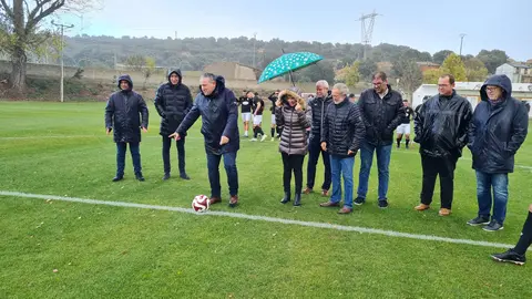 Javier Faúndez durante el acto en el campo de fútbol Entrepuentes en Camarzana de Tera
