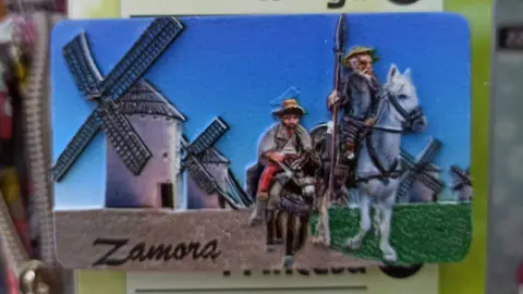 Imán de la nevera encontrado en un negocio