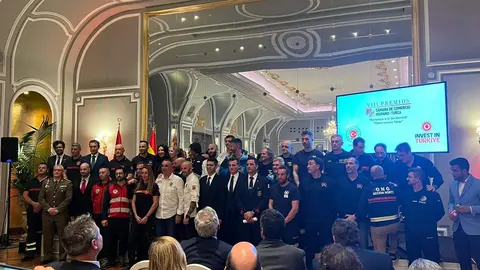 Fotografía reconocimiento ONG Acción Norte en la Embajada de Turquía