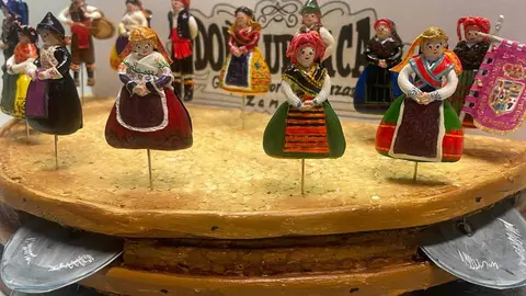 Tarta nupcial grupo coros y danzas Doña Urraca