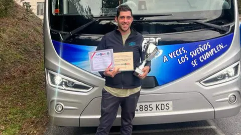 Manuel Fernández, mejor conductor de autobuses de toda España