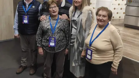 La asociación Unidos contra el Cáncer con la hematóloga María Victoria Matilla en el 18 Congreso Iberoamericano de Pacientes con Cáncer