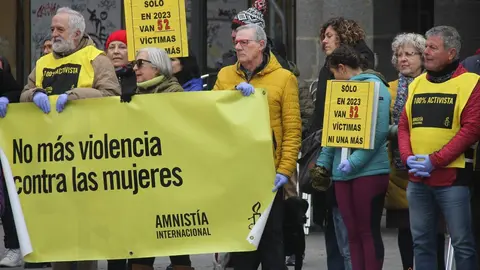 Amnistía Internacional durante el acto de homenaje a las víctimas de la Coordinadora Feminista de Zamora por el 25N
