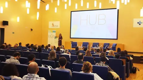 Foto de la reunión del HUB de Investigación e Innovación de la Consejería de Sanidad