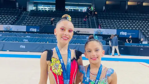 Las hermanas Paula y Lucía García de Benavente, subcampeonas de conjuntos con el Club Ritmo en la Copa de España
