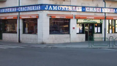 Jamones Melquiades en la calle Obispo Nieto de Zamora