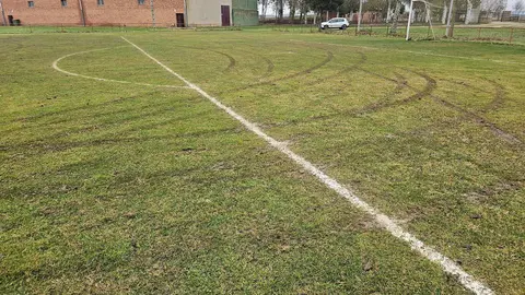 Campo de fútbol en Coreses