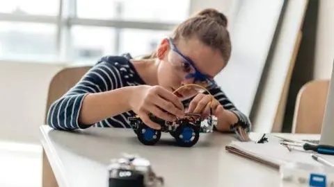 Vocación científico-tecnológica. Fotografía de archivo