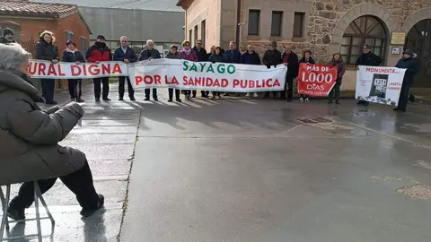 Concentración número 117 de la Plataforma en Defensa de la Sanidad Pública de Sayago. Fotografía: CEDIDA