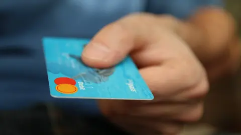 Tarjeta bancaria