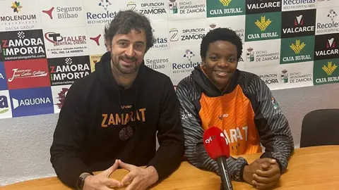 Ricardo Vasconcelos y Effa en rueda de prensa