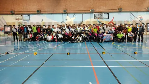 Arqueros participantes en el Torneo de Navidad y Reny Picot