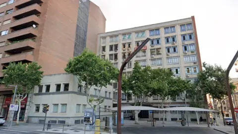 Edificio de los sindicatos situado en la Plaza de Alemania