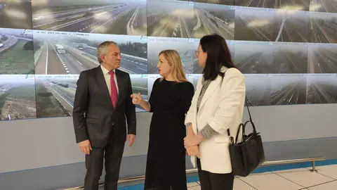 Nicanor Sen visita el Centro de Gestión de la DGT que controla el tráfico de Castilla y León