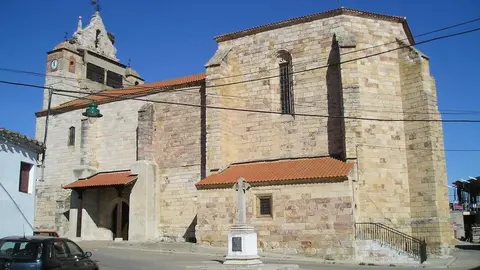 Iglesia de Nuestra Señora de la Asunción en Villaralbo
