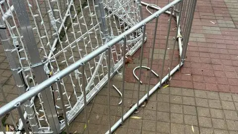 Actos vandálicos Navidad en Benavente (1). Interbenavente.es