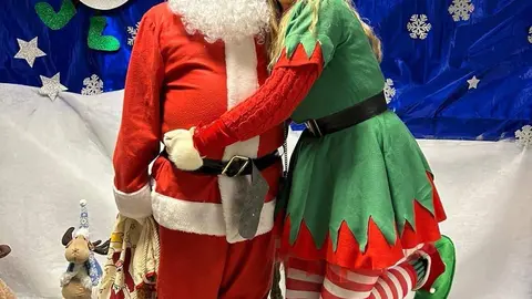 Papá Noel y la elfa de Morales del Vino