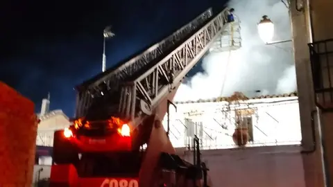 Incendios en una vivienda en Ávila. Fotografía: @EmergenciaAvila