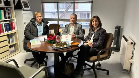 Directora General del Ministerio de Trabajo y Economía Social se reúne con Graduados Sociales en Zamora