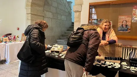 Mercado Solidario a favor de la Bolsa de Caridad de la Cofradía de la Virgen de la Concha (4)