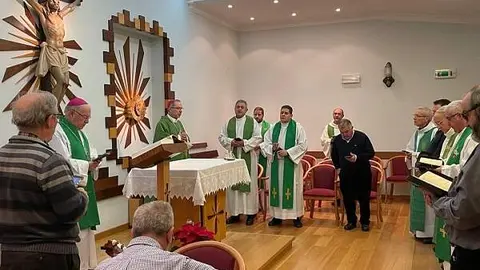 Don Fernando preside la eucaristía de los ejercios espirituales para sacerdotes