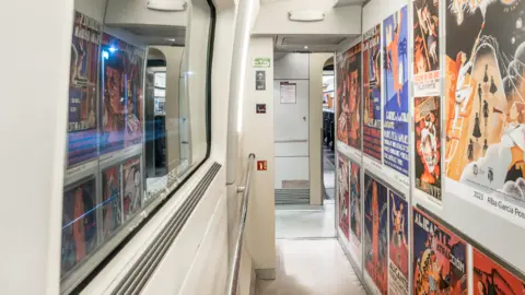 Muestra de Renfe y la Federació de les Fogueres de Sant Joan. Fotografía: hogueras.es