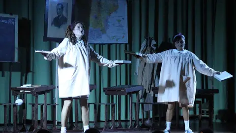 El Grupo Solidario Tartana de Benavente durante su actuación a favor de AZADAHI