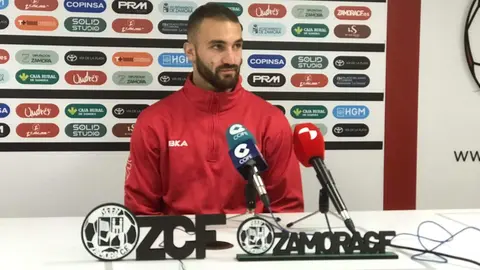 Alejandro Cañizo en rueda de prensa