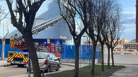 Bomberos de Zamora actúan en el colegio Juan XXIII