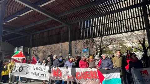 Zamora dice no a la guerra en Palestina (3)